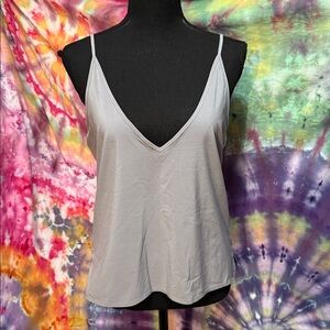 NEW VUORI VILLA CAMI TANK TOP🌸